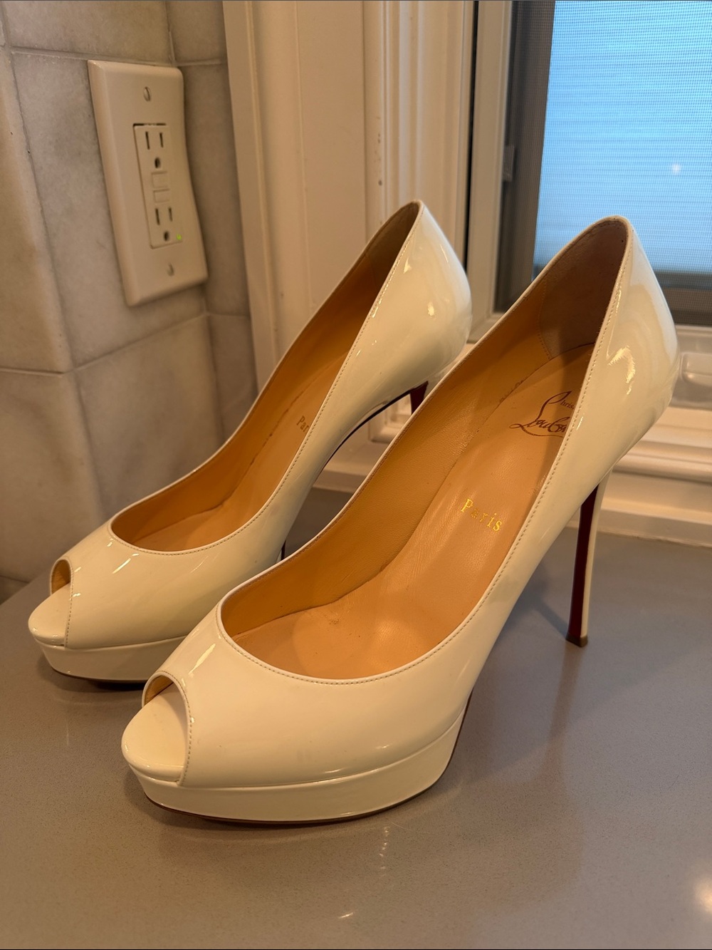 Christian Louboutin Lady Peep 150 White Patent Peep-Toe Platform Heels Size 41
